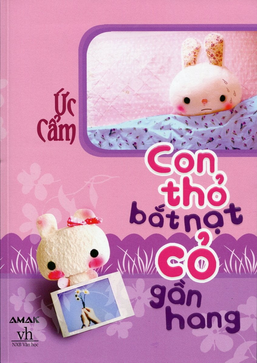 Con Thỏ Bắt Nạt Cỏ Gần Hang